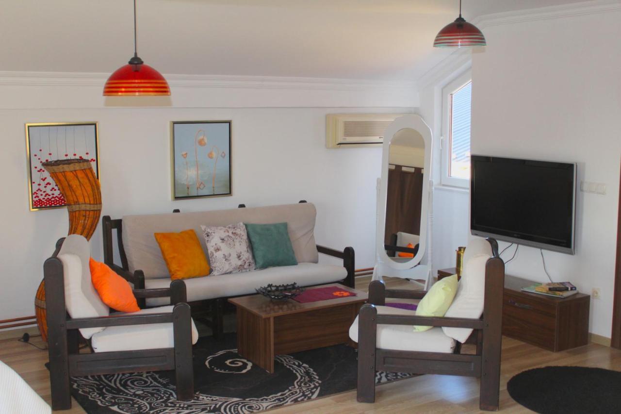 Hotel Kika Pristina Kültér fotó