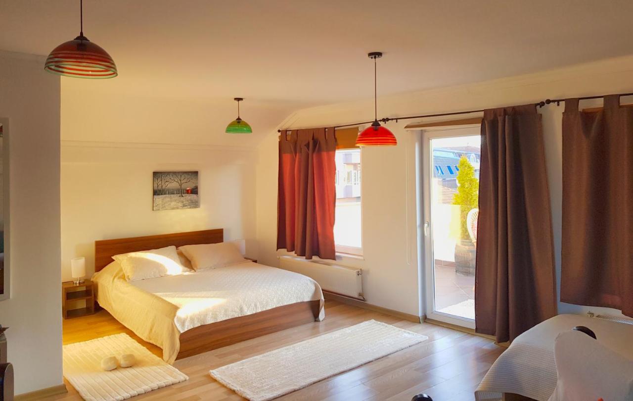 Hotel Kika Pristina Kültér fotó